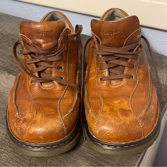 Dr. Martens Men's Tan Leather Oxfords Vintage Size 10 - Picture 1 of 9